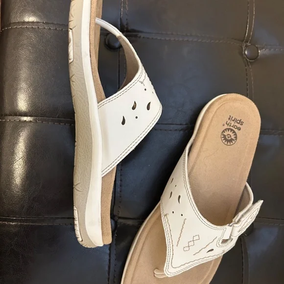 Sandals - Picture 2 of 2